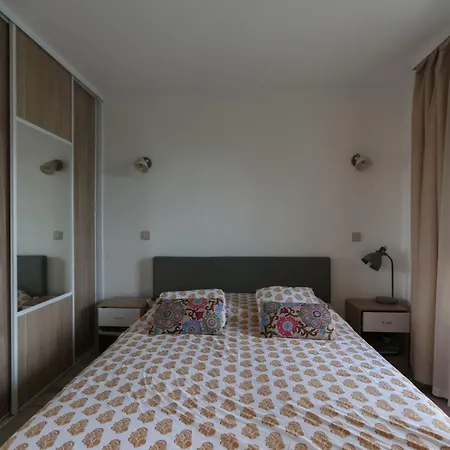 Nice T2 - Near Park * Paris